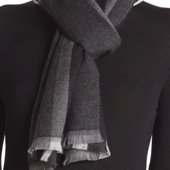 GUCCI UNISEX DARK & LIGHT GREY PLUS BLACK STRIPED SOFT 100% LANA WOOL SCARF - Picture 10 of 12